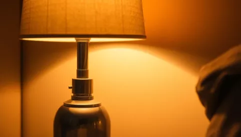 Jaka moc żarówki do lampki nocnej